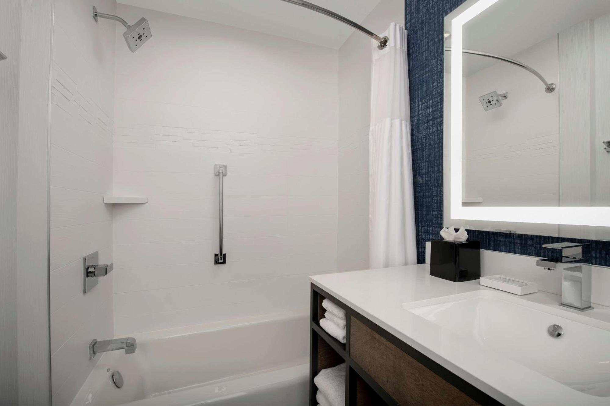 Hilton Garden Inn San Jose Airport Ngoại thất bức ảnh