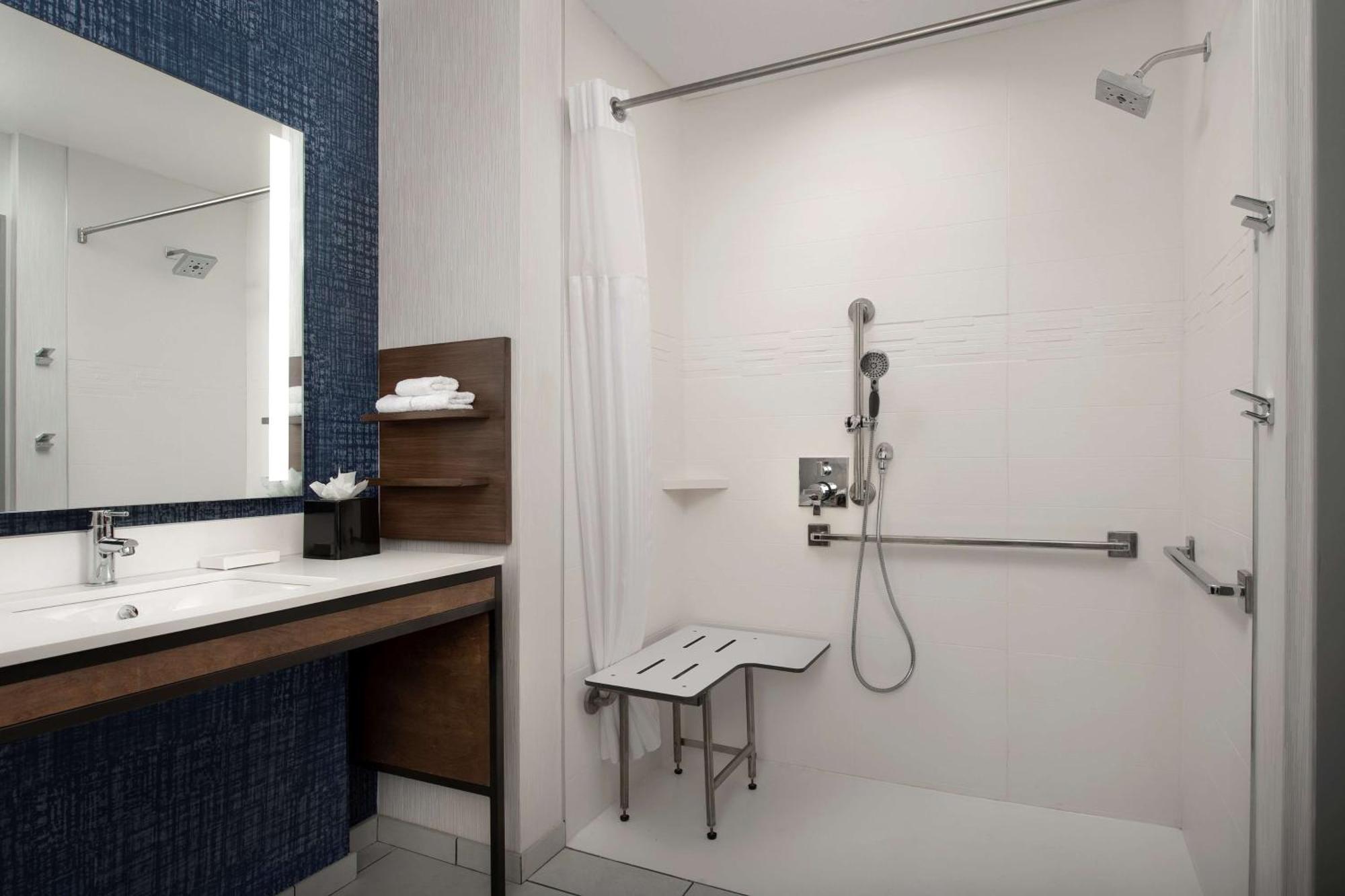 Hilton Garden Inn San Jose Airport Ngoại thất bức ảnh