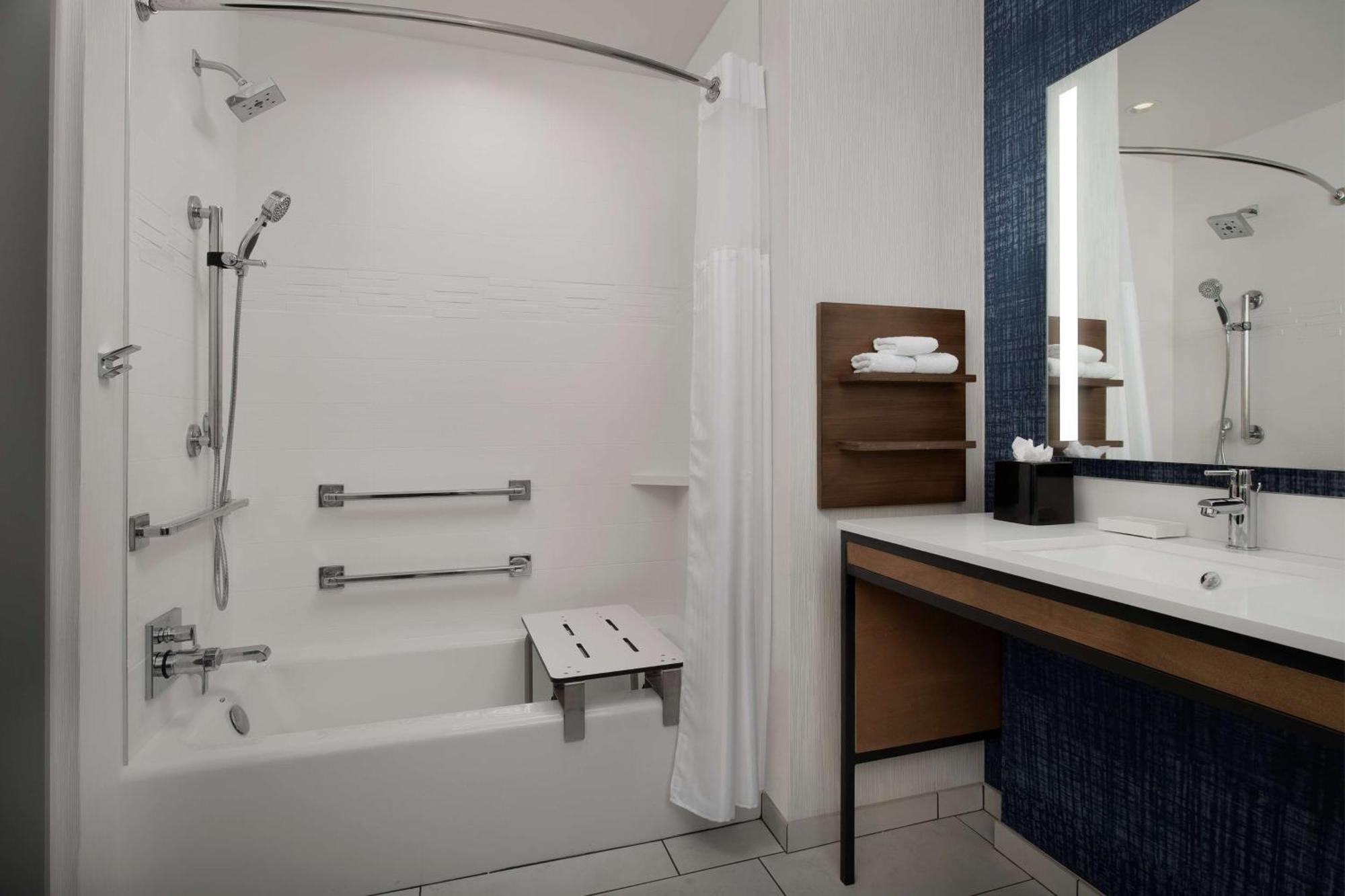 Hilton Garden Inn San Jose Airport Ngoại thất bức ảnh